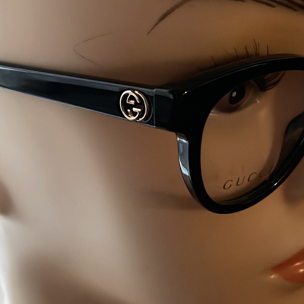 💯 authentic Gucci glasses. - Picture 8 of 16